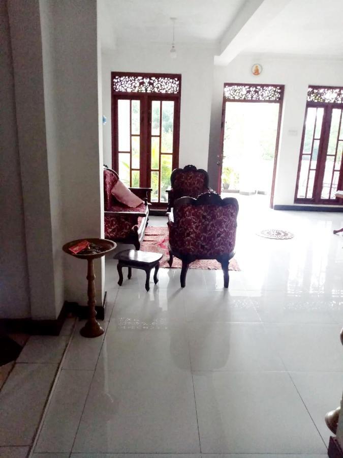 Chandi Mahal Homestay Kandy Ngoại thất bức ảnh