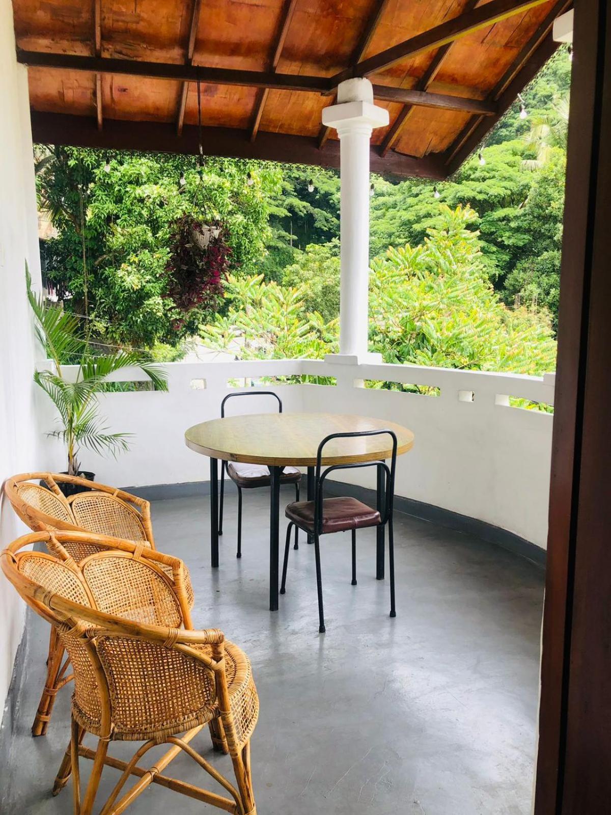 Chandi Mahal Homestay Kandy Ngoại thất bức ảnh